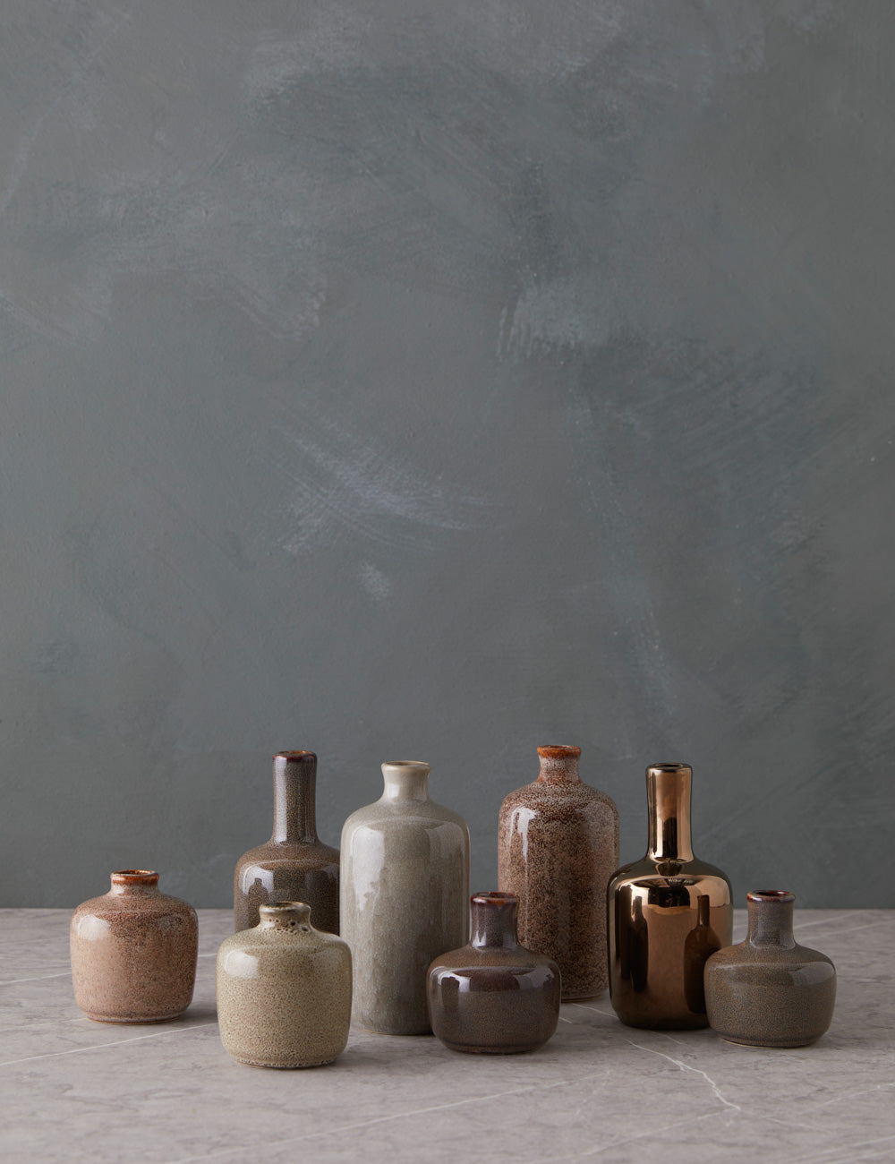 Harmonie de Vases en Grès (Ensemble de 8)